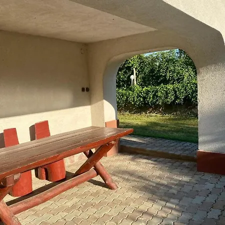 Toereki 34 Vendeghaz * Siófok