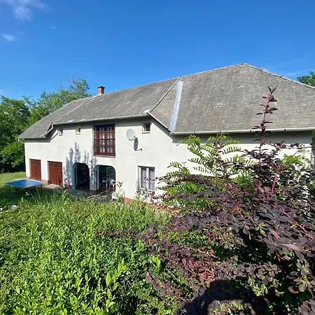 Toereki 34 Vendeghaz * Siófok