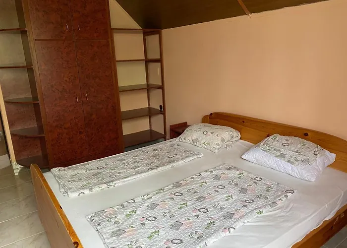 Toereki 34 Vendeghaz * Siófok